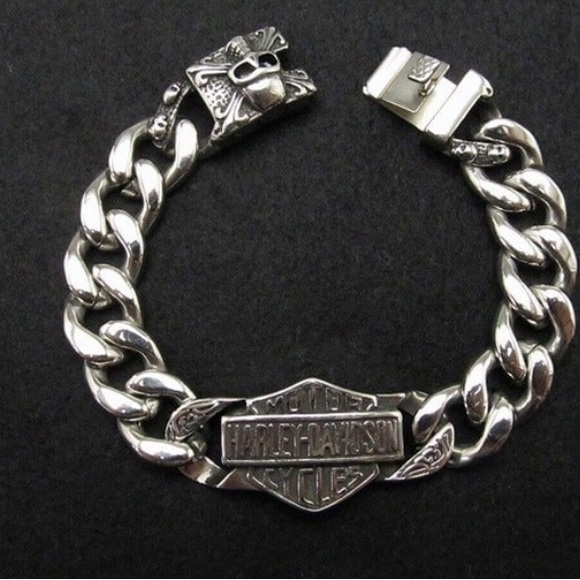 - Men's Heavy Stainless Biker Bar & Shield Curb Chain Bracelet - Picture 5 of 13